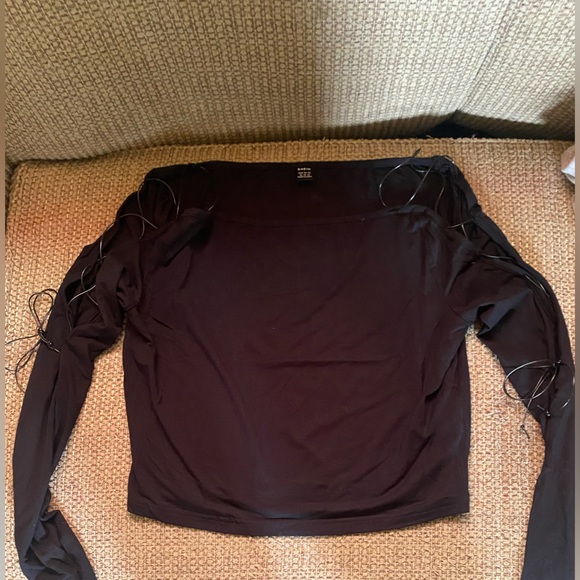 Cute Shein top! NEVER WORN! - Picture 2 of 2